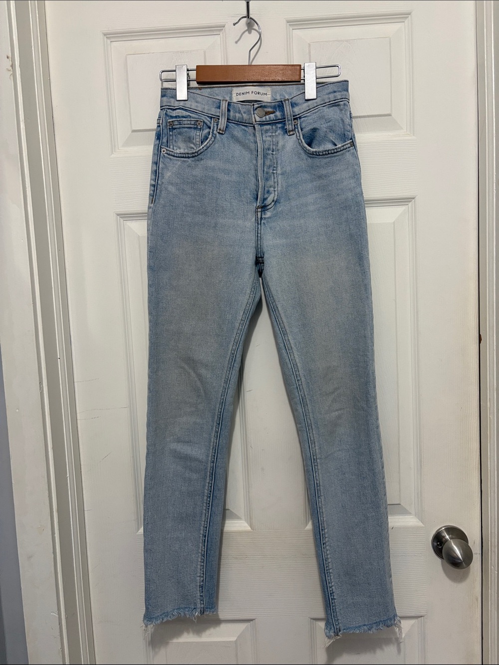 Light Wash Denim Forum Yoko High Rise Slim